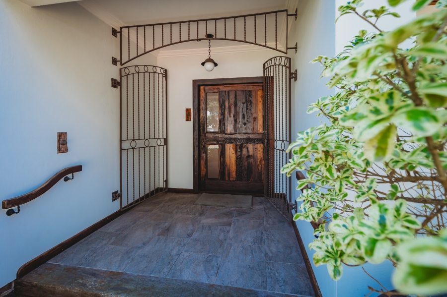 4 Bedroom Property for Sale in Dormehls Drift Western Cape